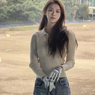 段娜英